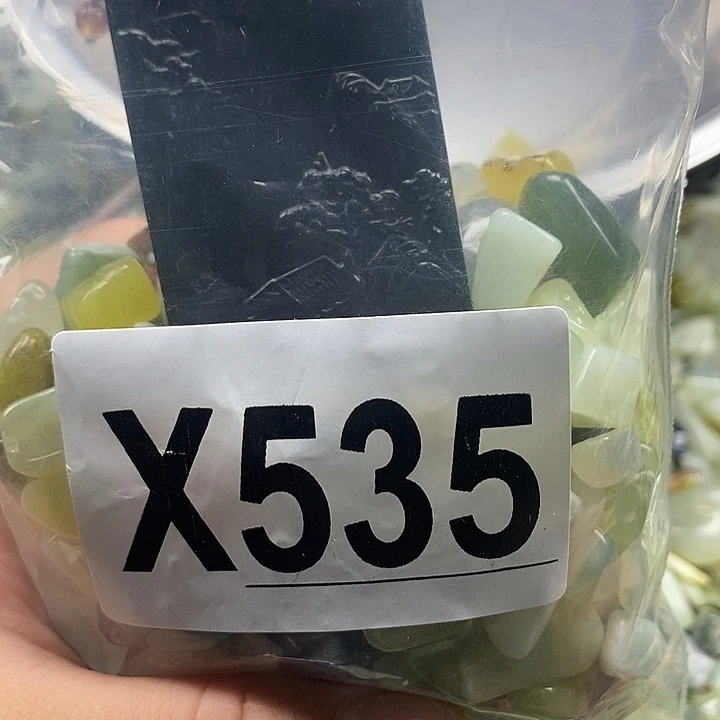 未镶嵌蛇纹石玉鱼缸石