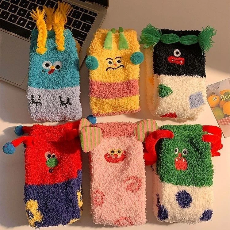 【六双】新款保暖中筒毛茸睡眠搞怪地板秋冬季小丑室内珊瑚堆堆袜LW