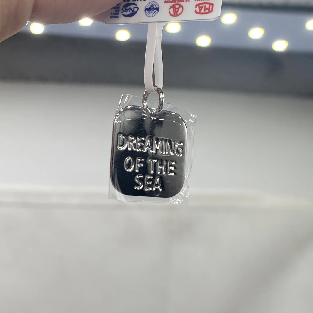 铂金Pt950 英文方牌