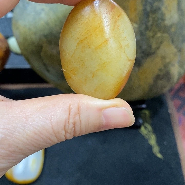 未镶嵌和田玉（糖玉）挂件