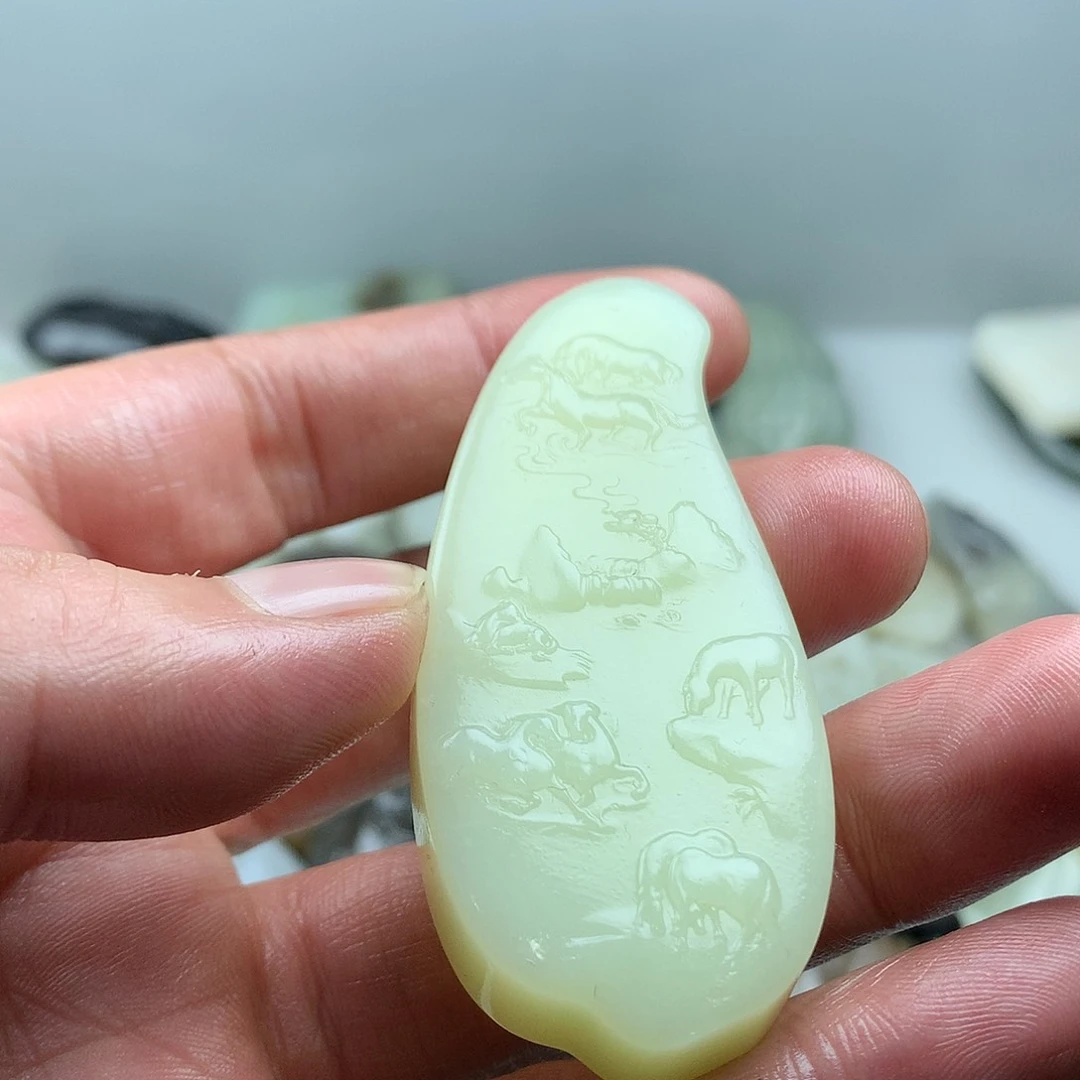 和田玉挂件未镶嵌