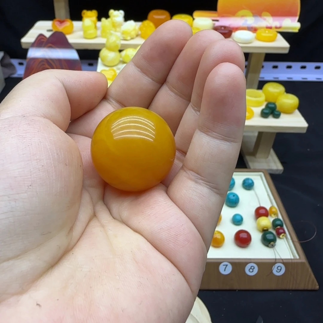 琥珀未镶嵌裸石配饰