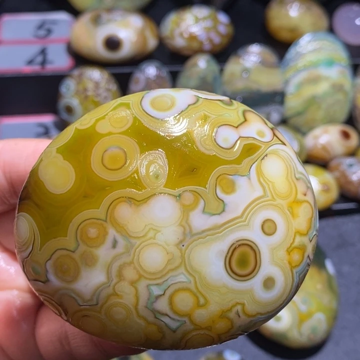 玛瑙/玉髓未镶嵌珠宝半成品173