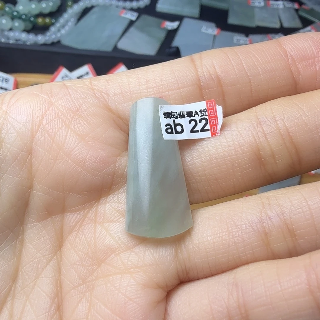 翡翠未镶嵌颈饰天然缅甸翡翠A货