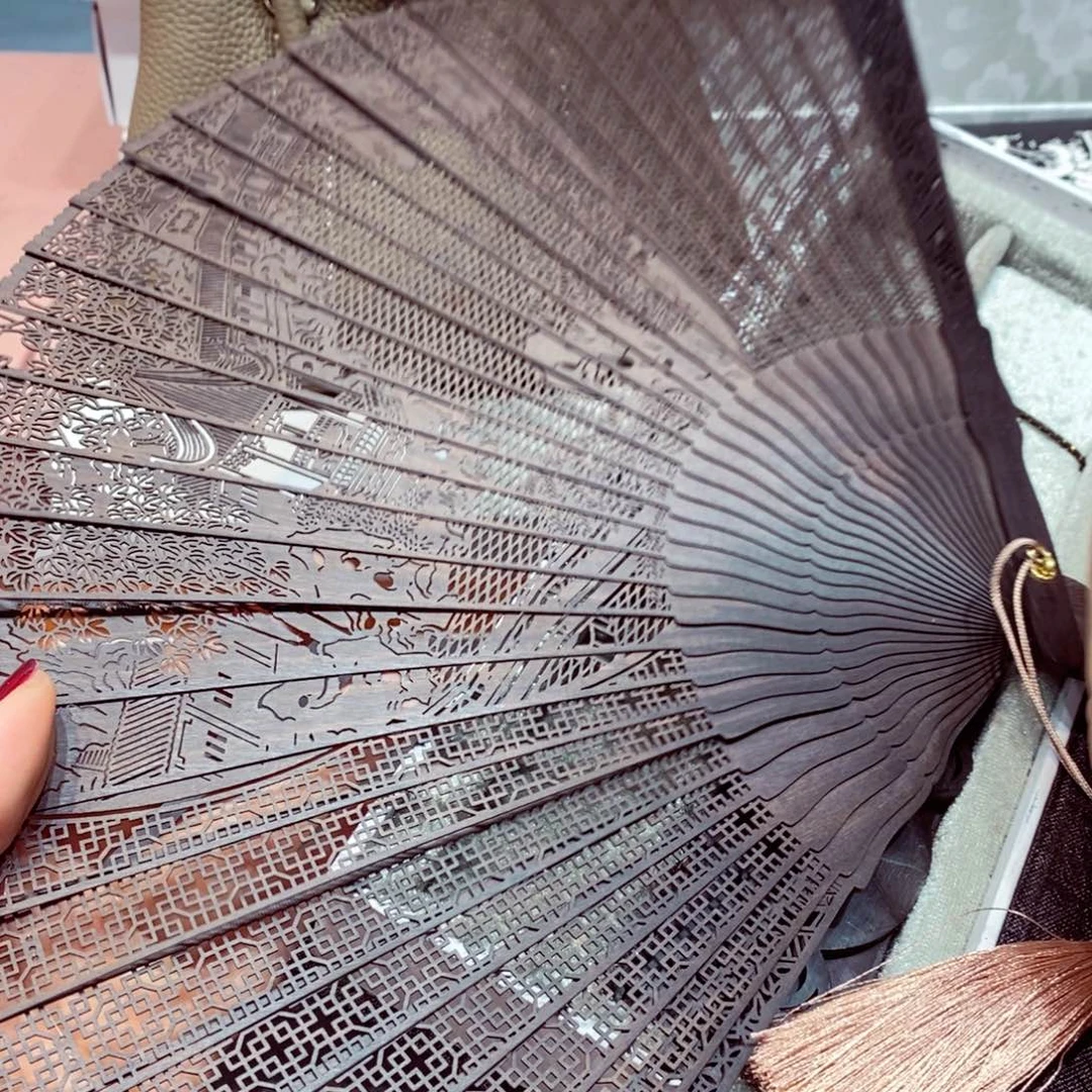 如图所示 观兰器物