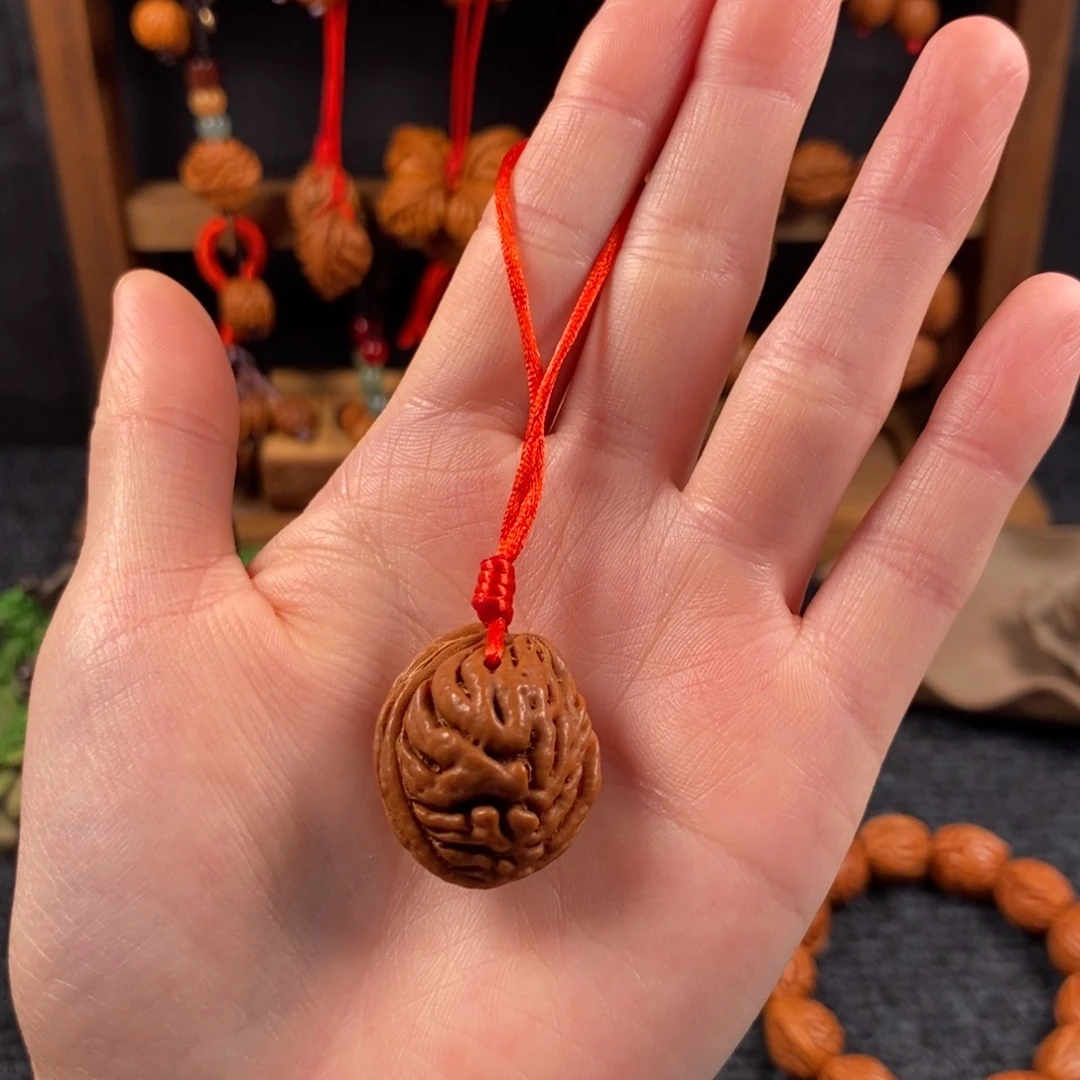 吊坠桃核桃枭挂件