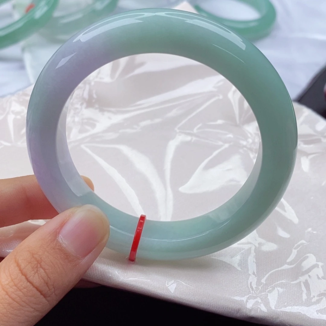 翡翠手镯未镶嵌56.8正圈