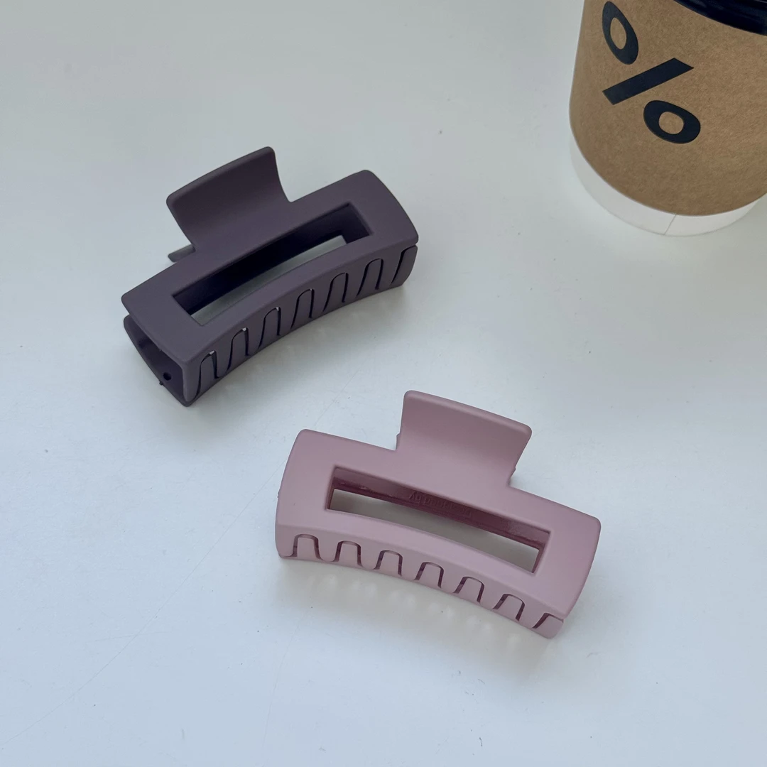 东大门 韩国BY家经典小方块抓夹优雅气质精致高级感2055