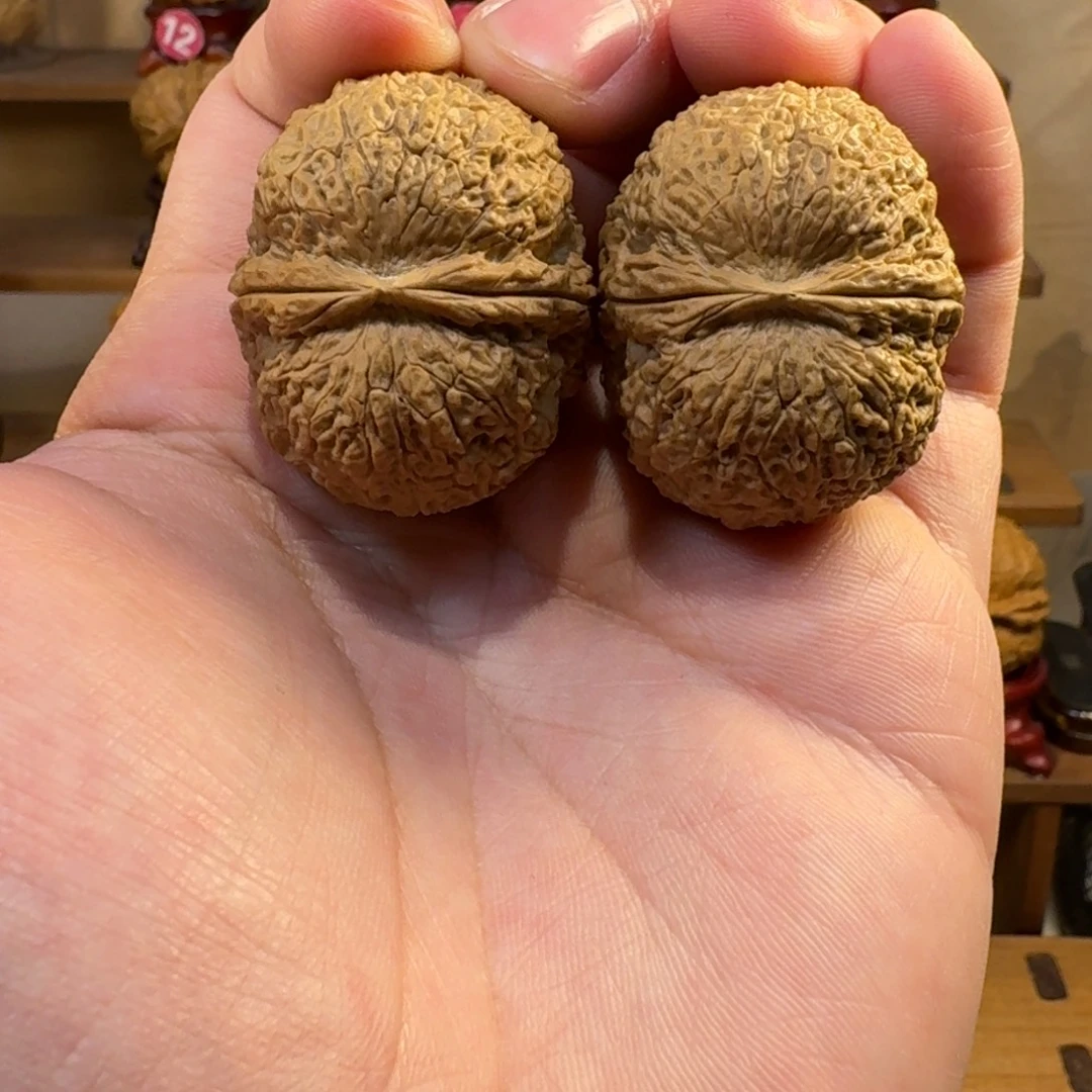 铁核桃把件荔枝元宝40尺