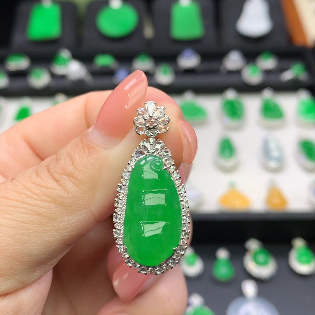 翡翠18K金镶嵌吊坠(不含链)