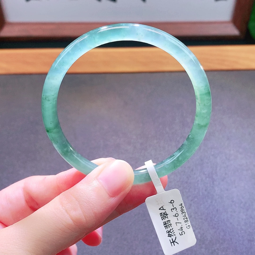 翡翠未镶嵌手镯天然翡翠