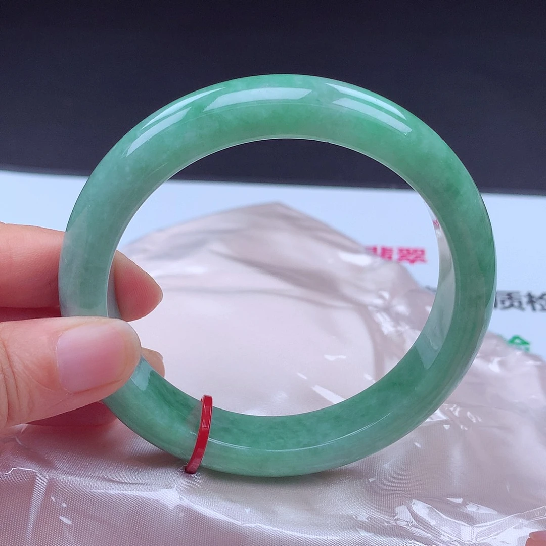 翡翠手镯未镶嵌手镯100097