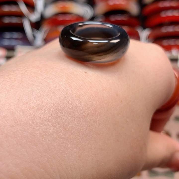 玛瑙/玉髓手镯未镶嵌喜****安