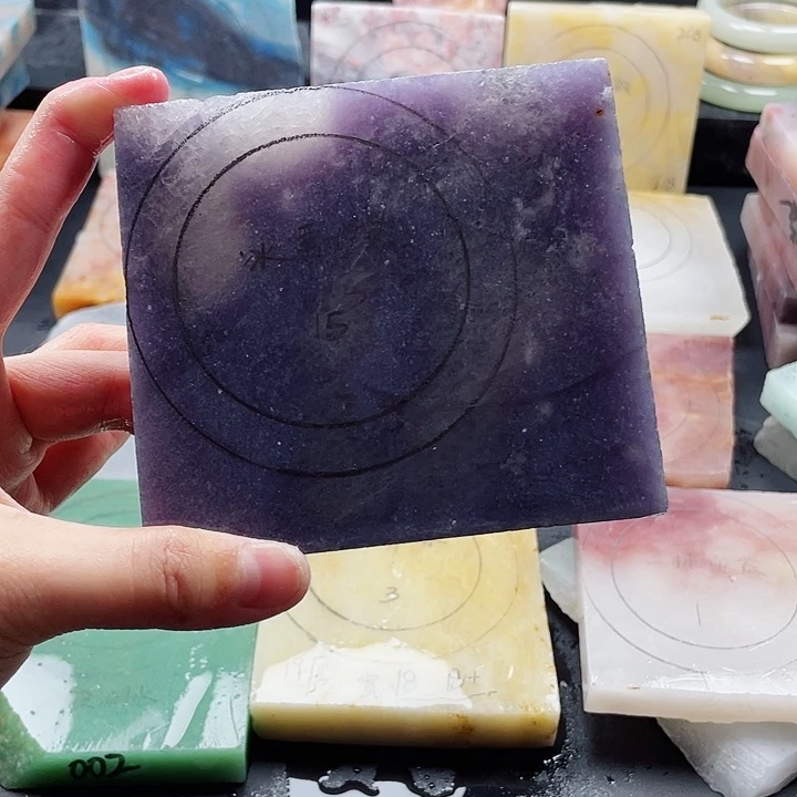 石英质玉未镶嵌手镯定制