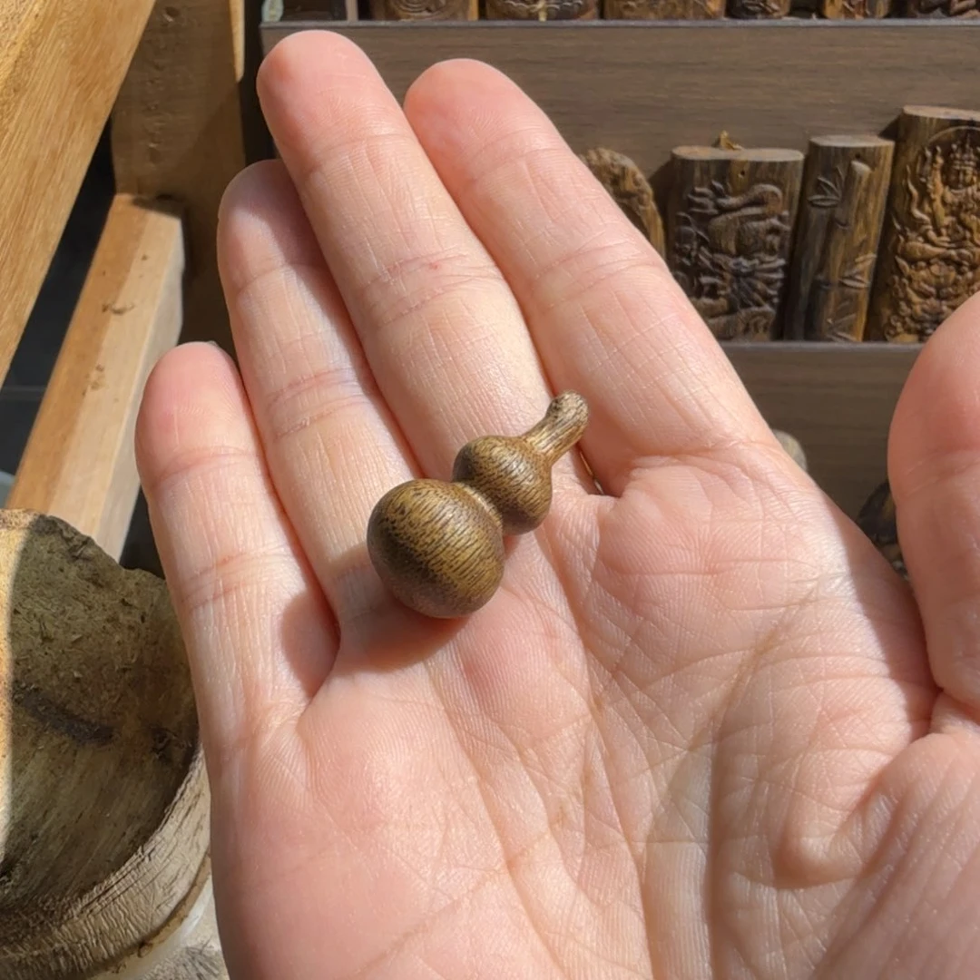 沉香沉香碎屑小***℃白棋楠葫芦块料