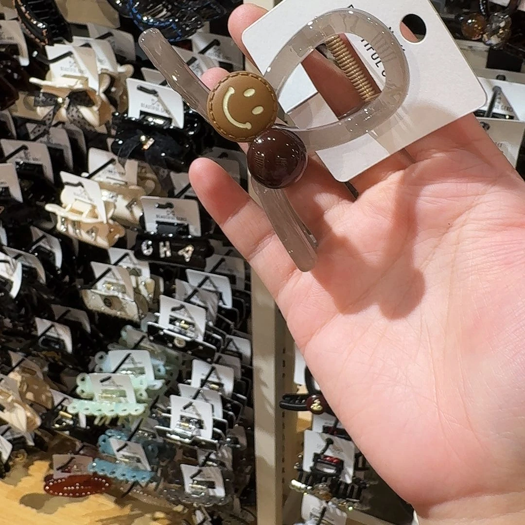 非金属无灰色笑脸