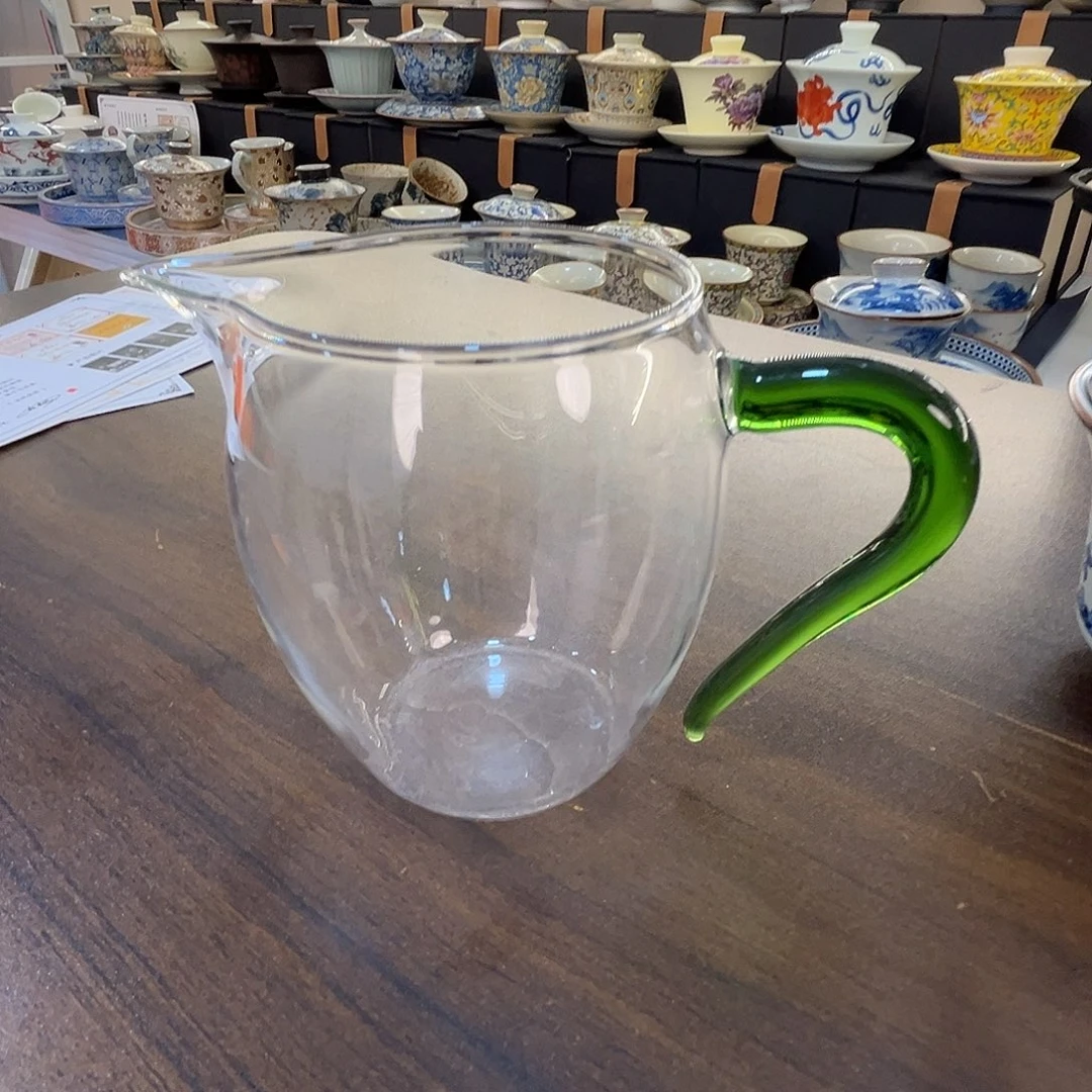 这些盖碗很漂亮！！！！