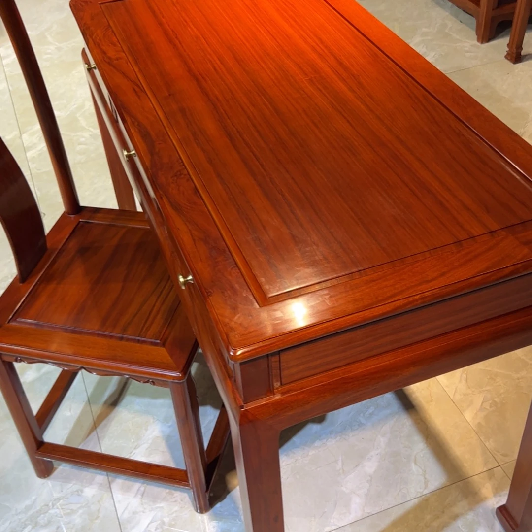 杨***军成套家具花梨木类单桌