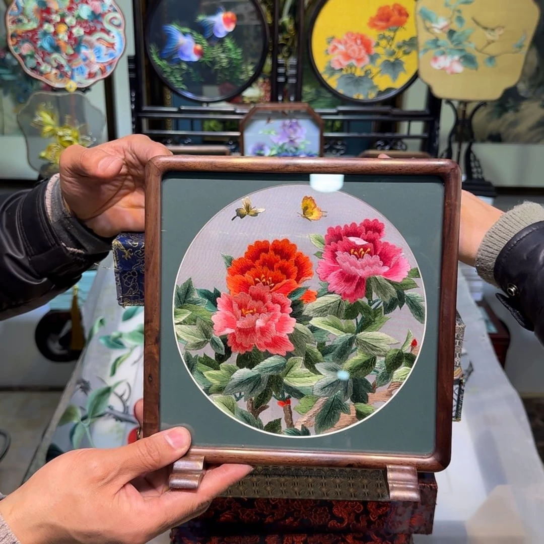 刺绣刺绣工艺精湛