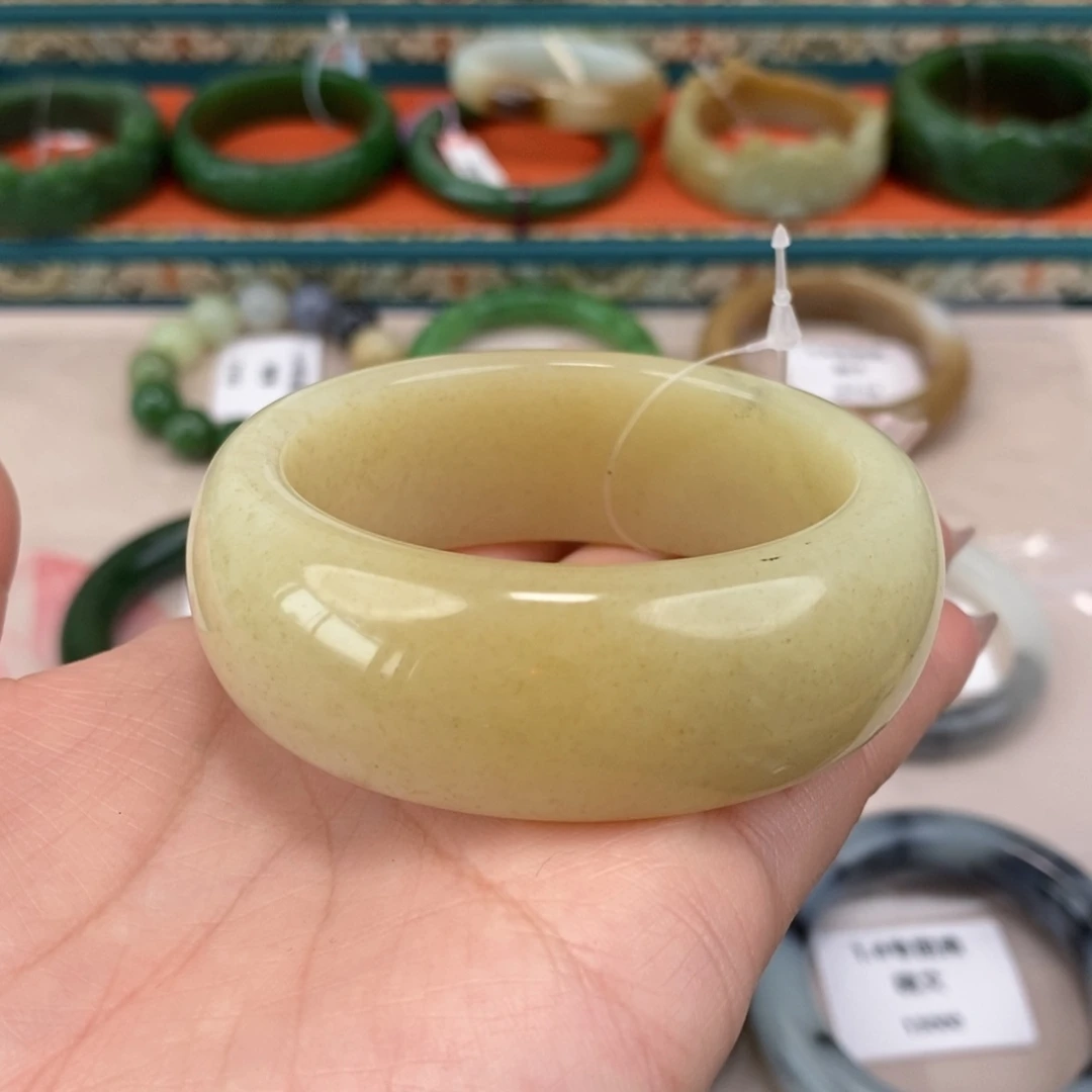 和田玉未镶嵌手镯53.6