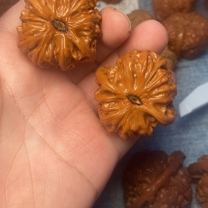 吊坠文玩核桃文山40