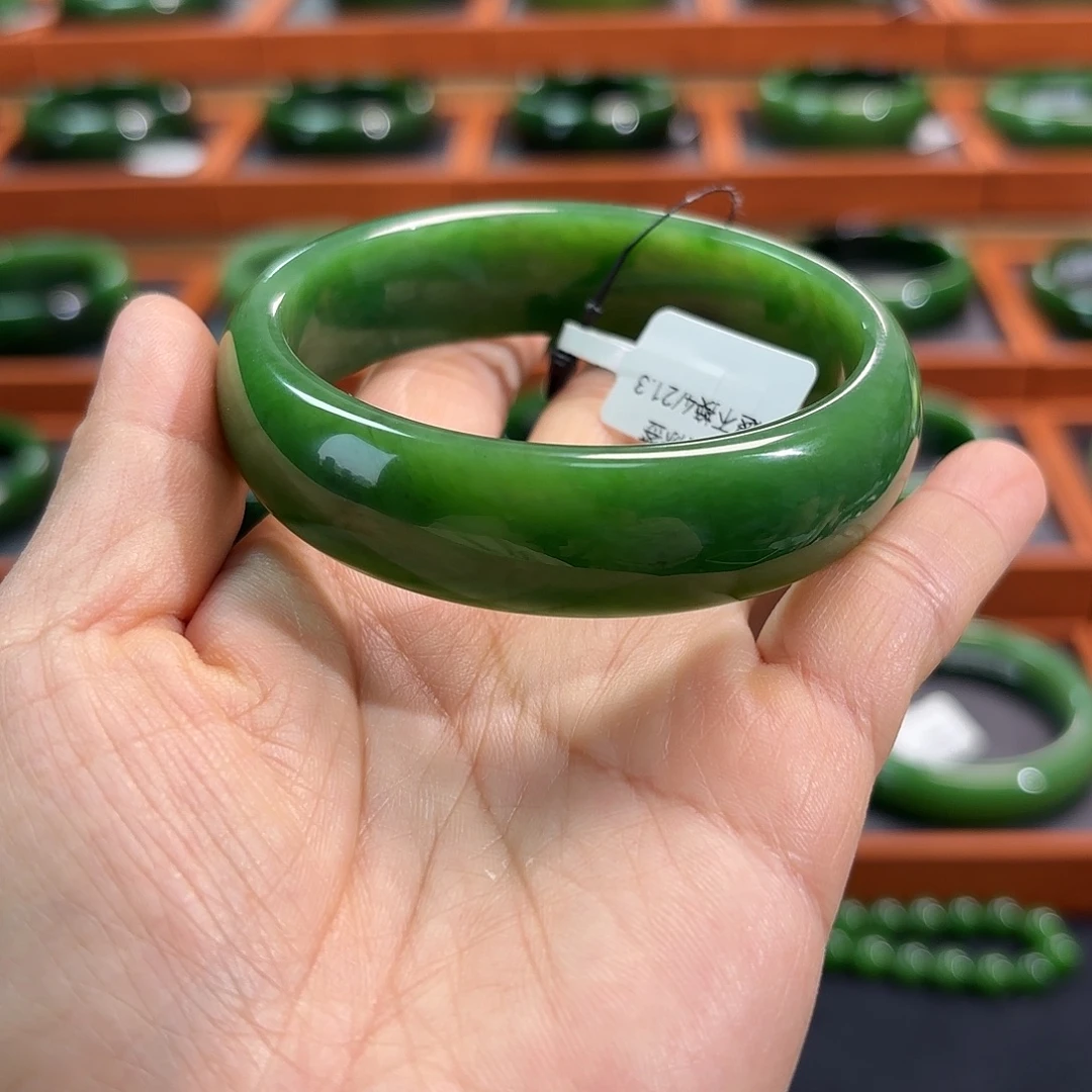 和田玉未镶嵌手镯碧玉辣阳绿