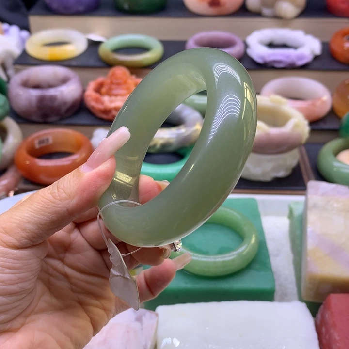 石英岩玉未镶嵌13468975444