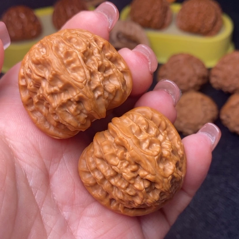 【闪购商品】文玩核桃把件659号白狮子36