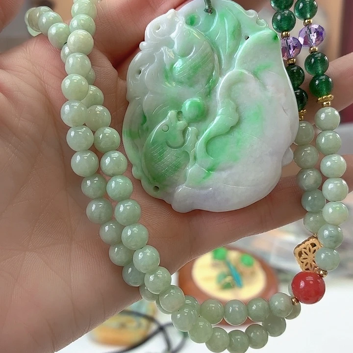 翡翠未镶嵌颈饰翡翠