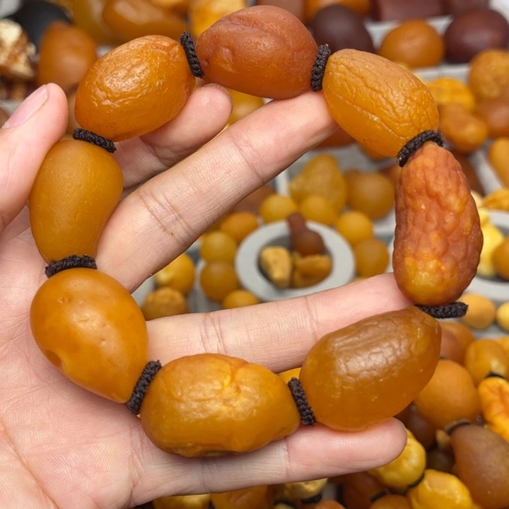 琥珀未镶嵌裸石天然蜜蜡手串