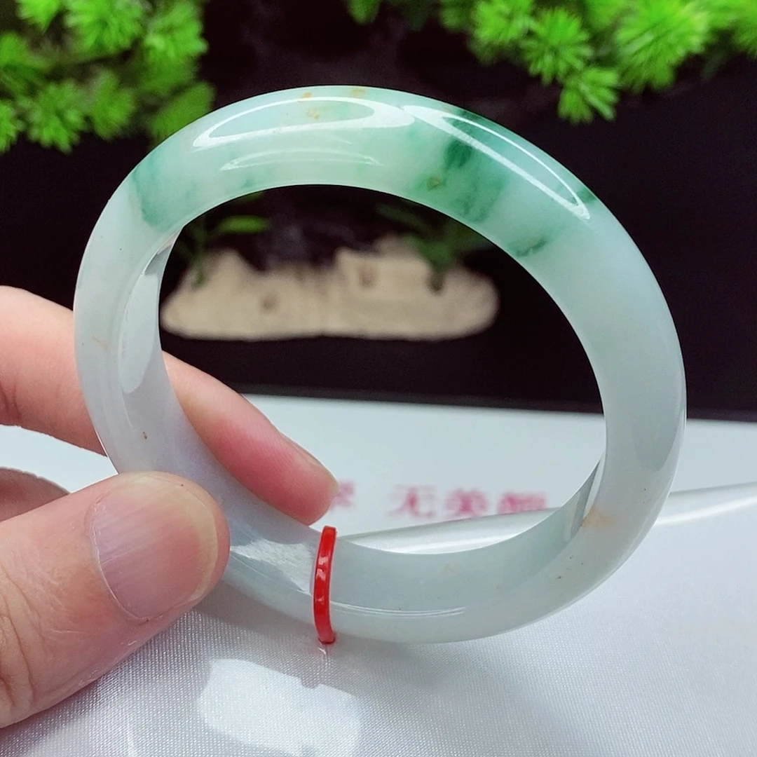 翡翠未镶嵌手镯56.5圈