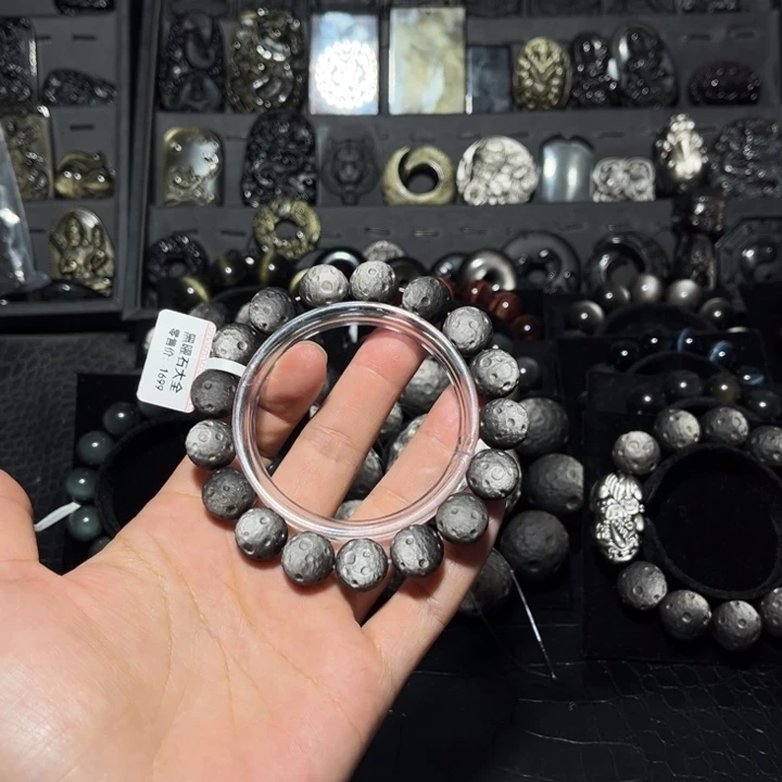 森***控黑曜岩未镶嵌珠宝奇石