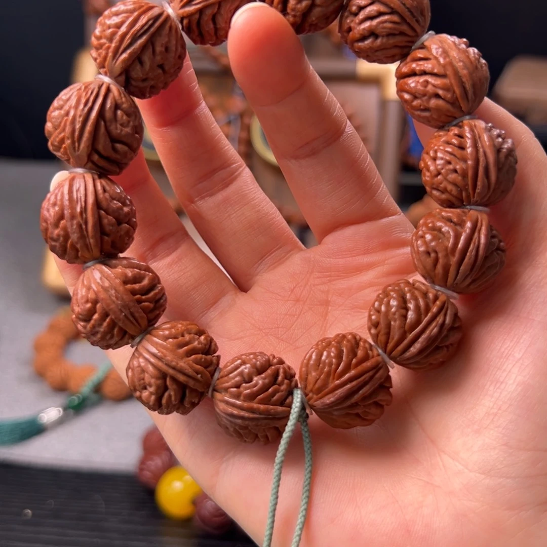 吊坠桃核19刺龙元宝