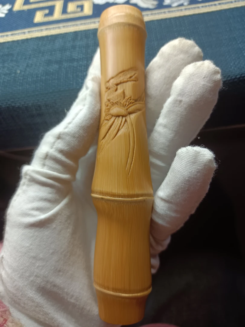 竹雕，实心玉竹《盛夏荷塘無酷暑》