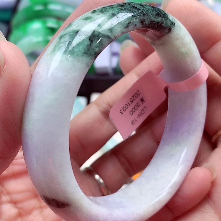 翡翠未镶嵌手镯翡翠
