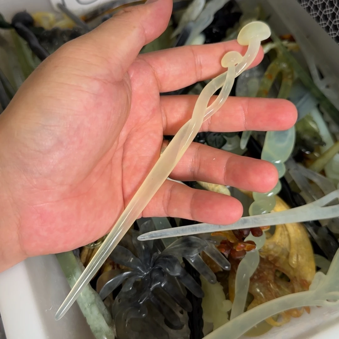 蛇纹石玉未镶嵌发饰