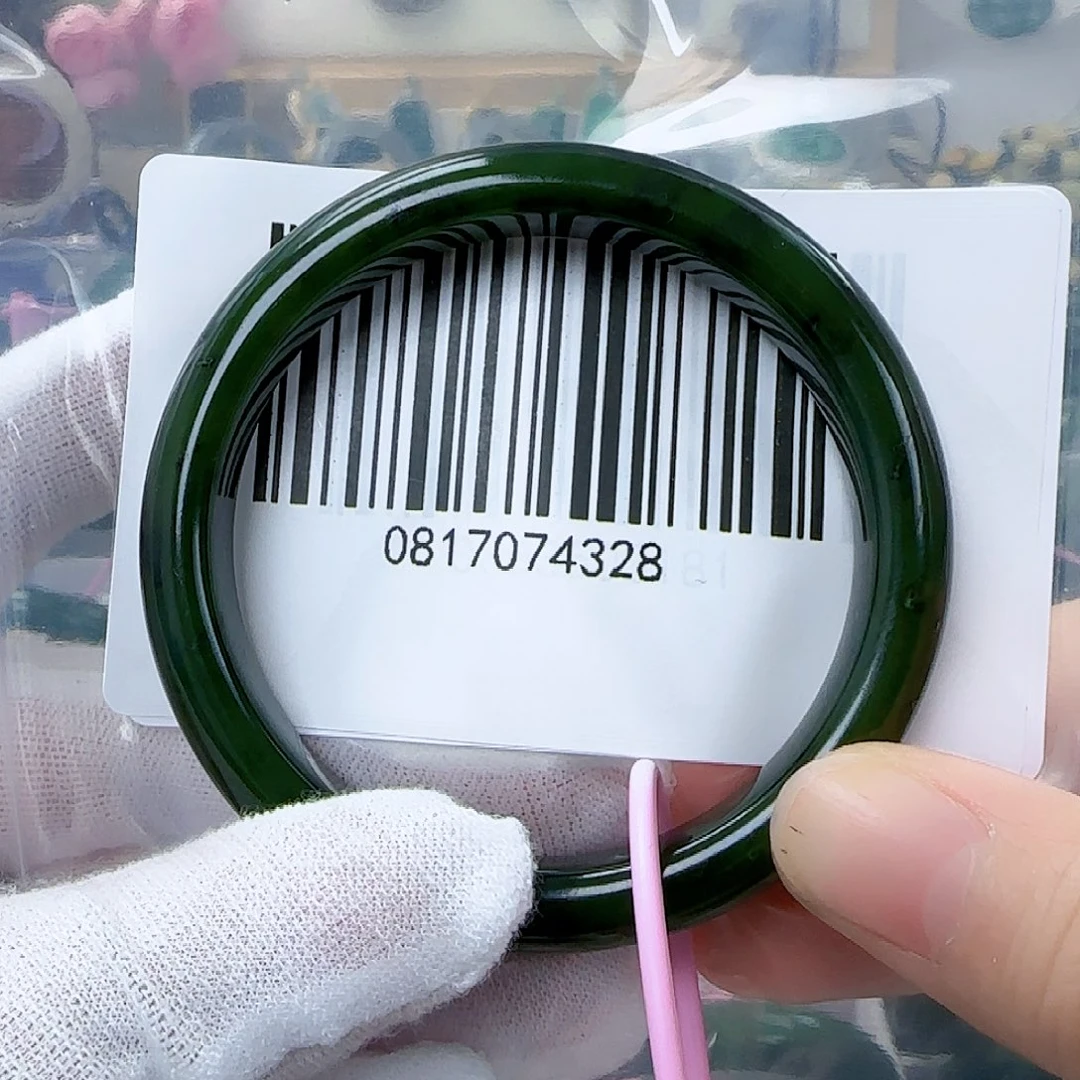 和田玉（碧玉）手镯未镶嵌包容54