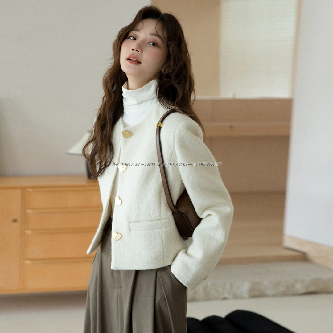 90白鸭绒70羊毛呢财阀小香短外套2356温暖法式高级感白鸭绒短外套