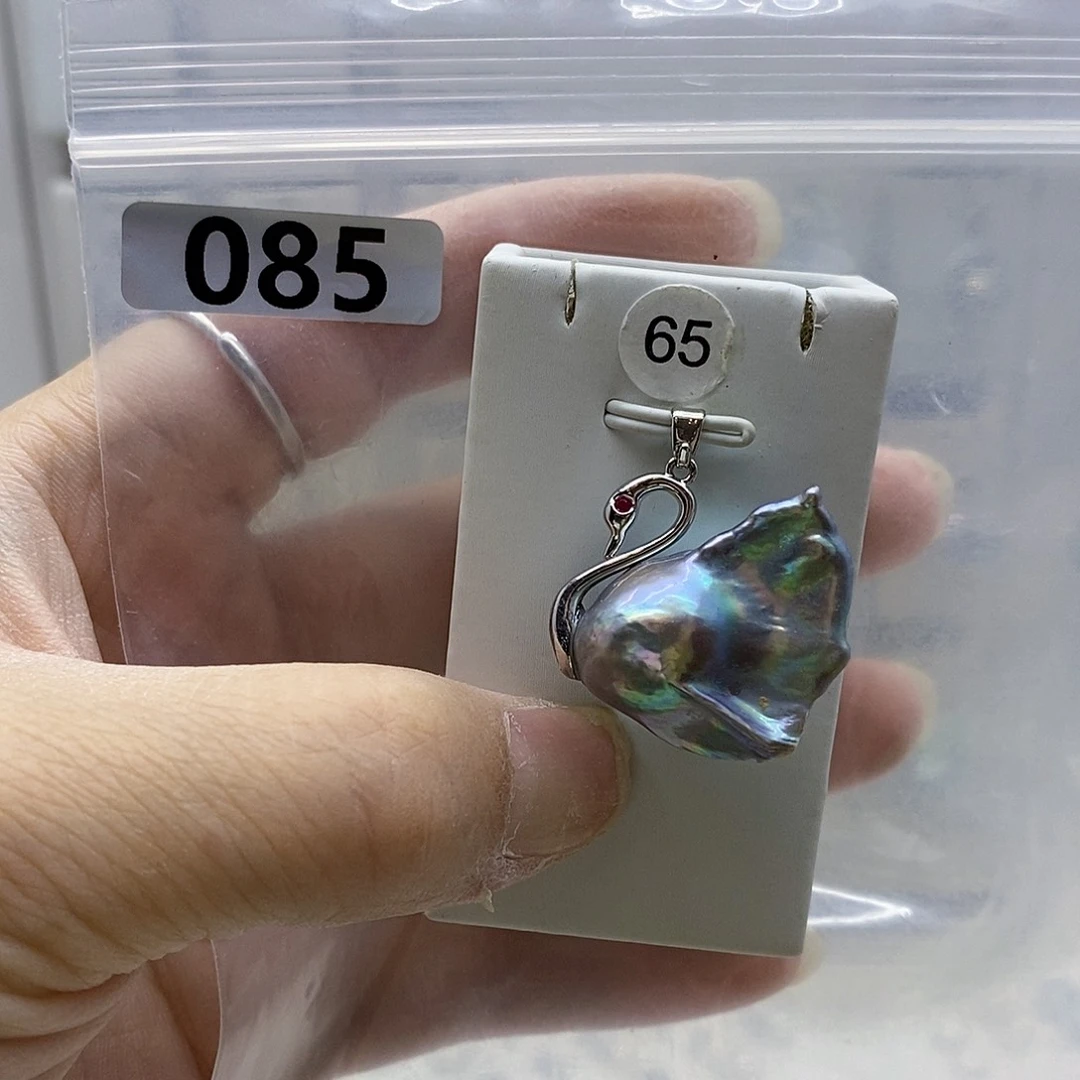 合金耳饰淡水珍珠