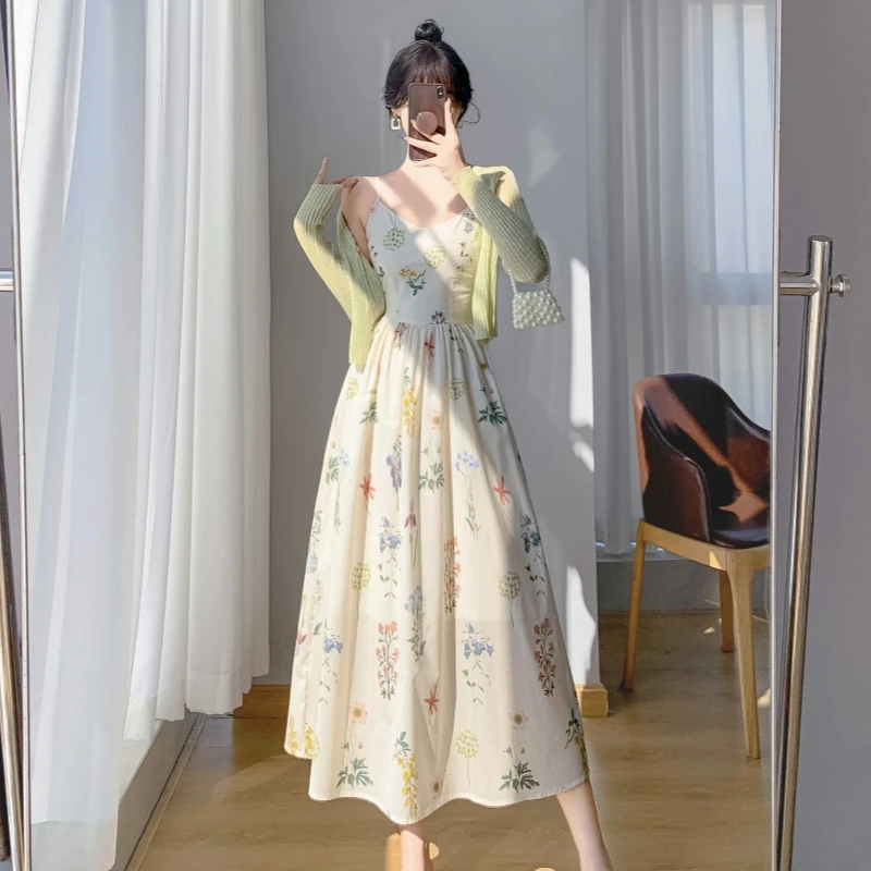 小清新初恋碎花吊带裙女夏季2025新款高级感茶歇裙今年流行裙子潮