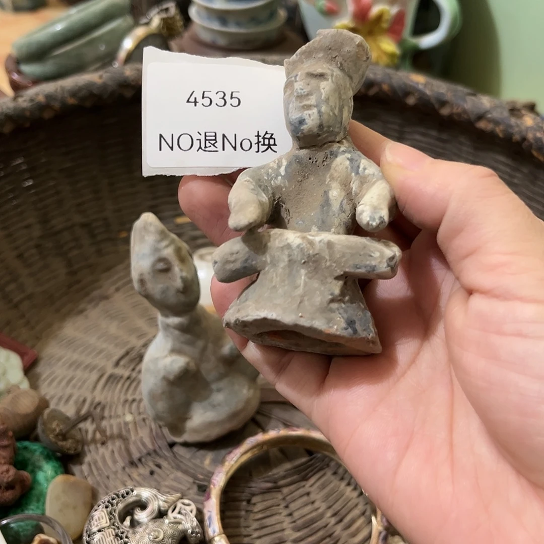 玛***亚老挝石4535号工艺品