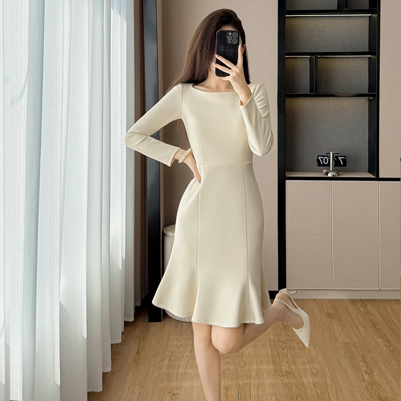 连衣裙女款爆款2025新款高级感轻奢名媛气质鱼尾裙收腰裙子