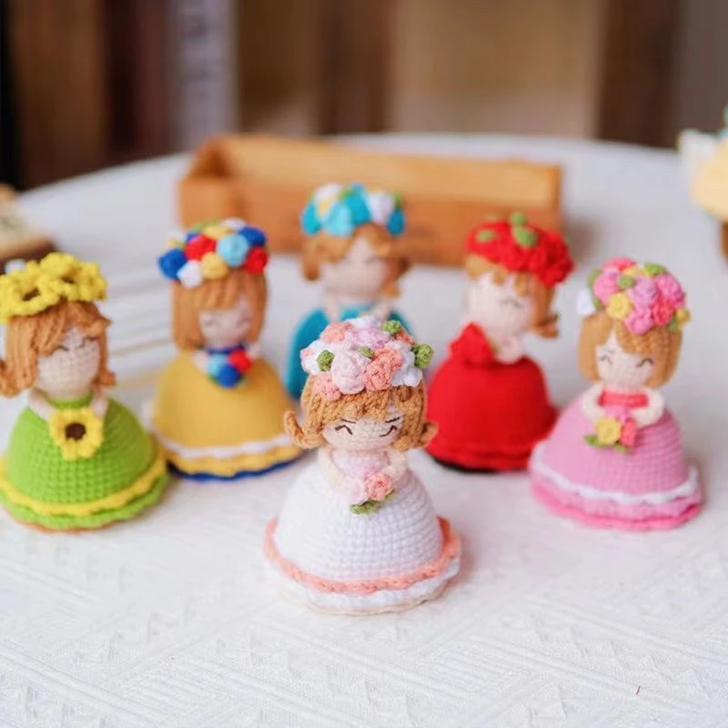 手工diy编织变身新娘手捧花娃娃可翻转婚纱毛线花束情人节礼物