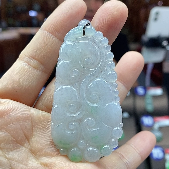 颈饰未镶嵌翡翠如意