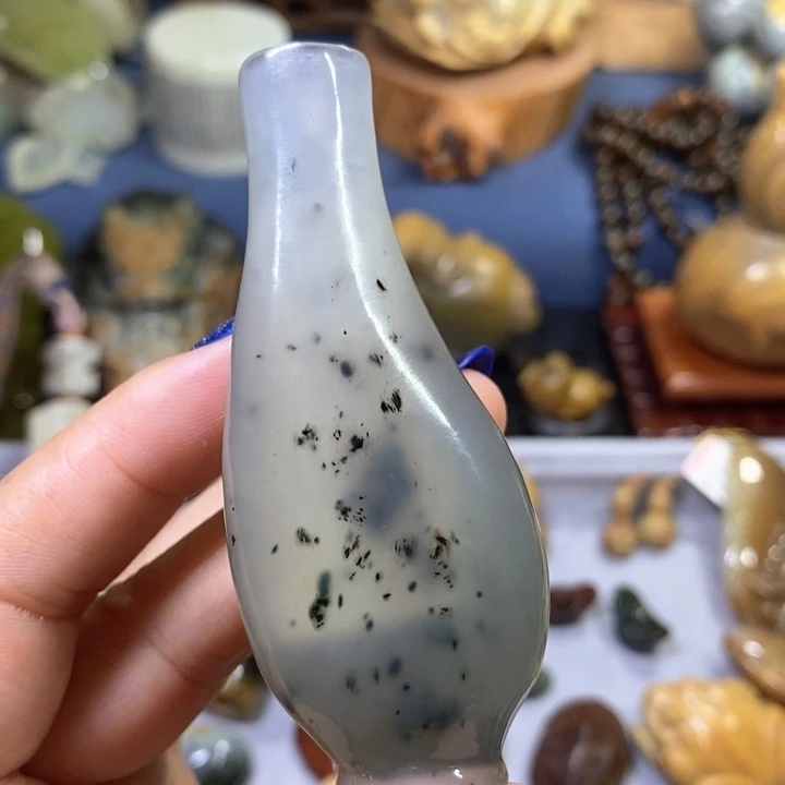 蛇纹石玉岫玉瓶未镶嵌