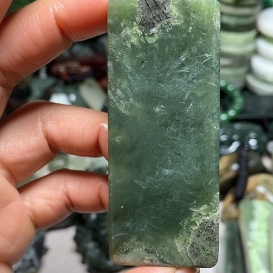 未镶嵌和田玉（糖玉）珠宝半成品