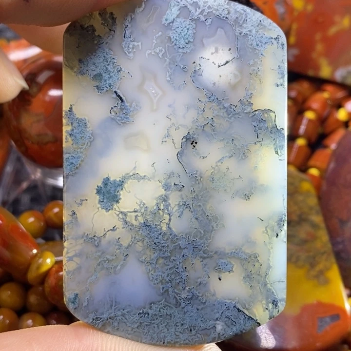 玛瑙/玉髓颈饰未镶嵌奥**多