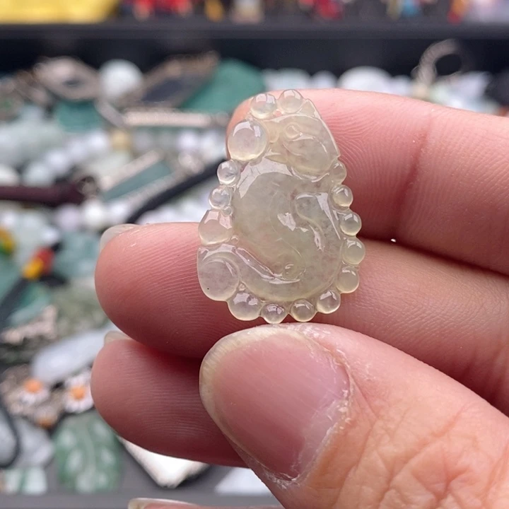 翡翠吊坠(不含链)未镶嵌