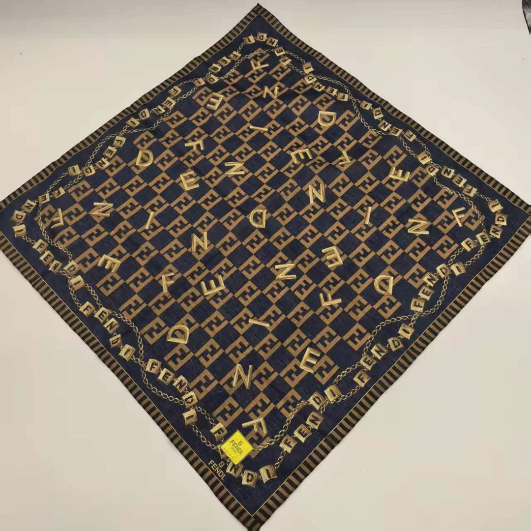 95新 FENDI/芬迪  海囤/芬迪/丝巾/yy14335