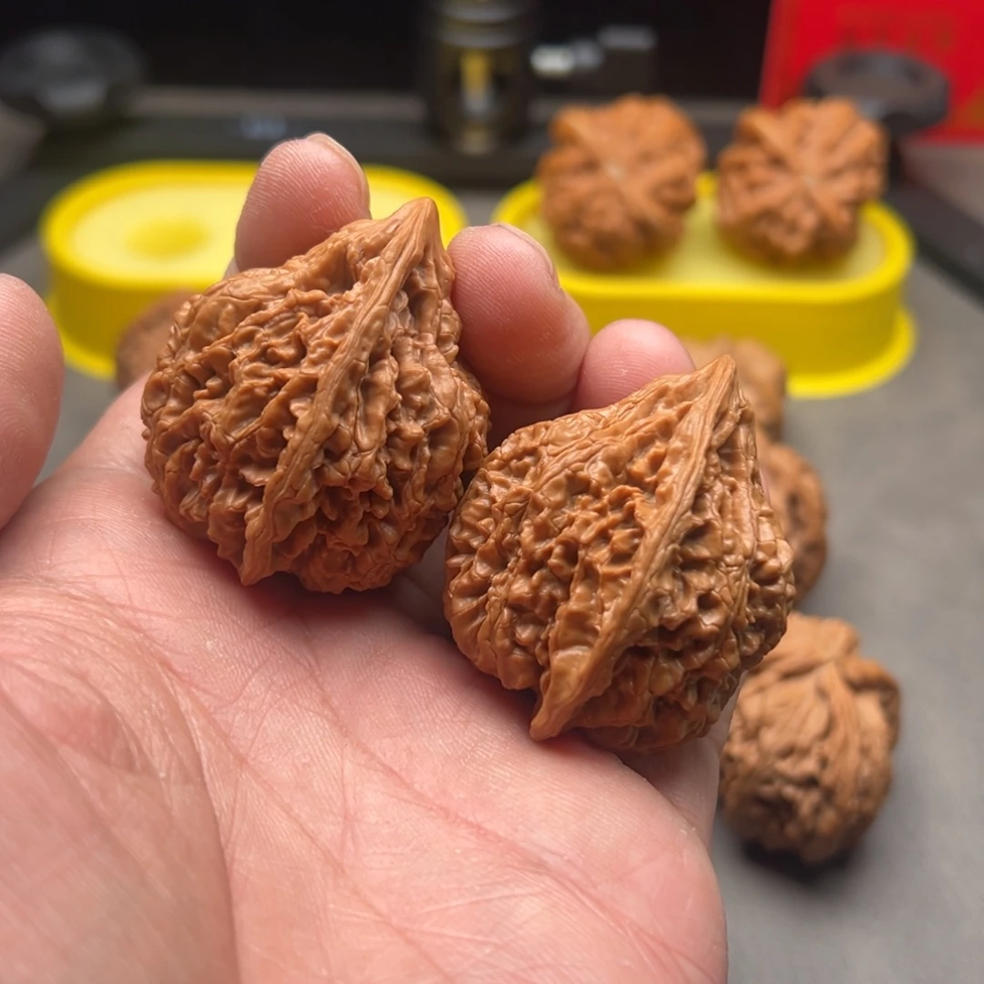 把件文玩核桃原树坐佛40